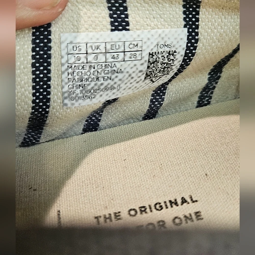 TOMS Alpargata Morning Dove Heritage Canvas Shoes. Size 10